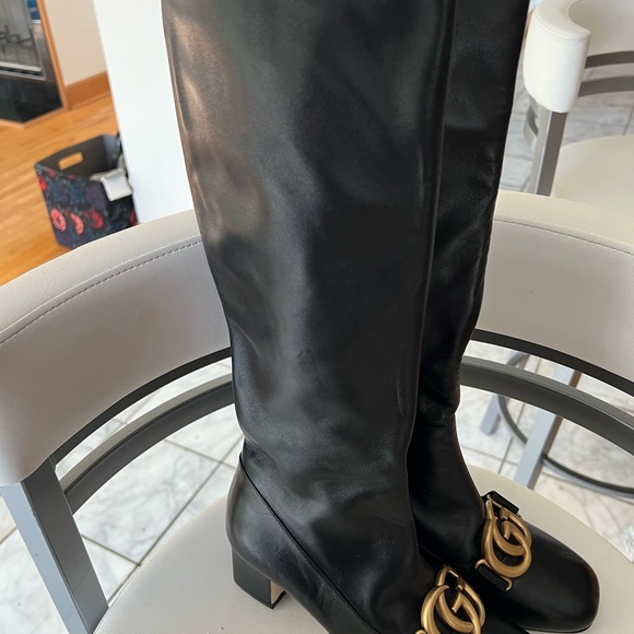 Gucci ! These are honestly the perfect black boot! Its fall lets do this ! 🥰 - Picture 3 of 11